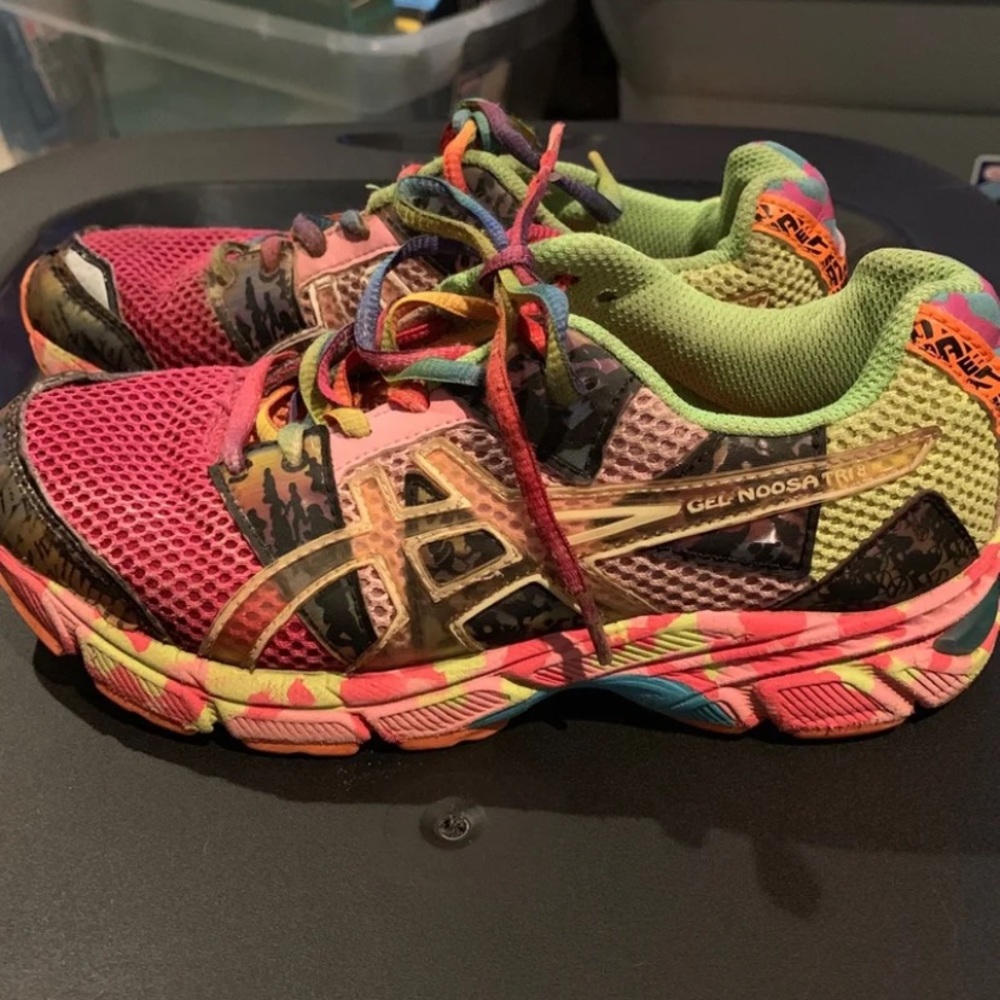 Sneakers
